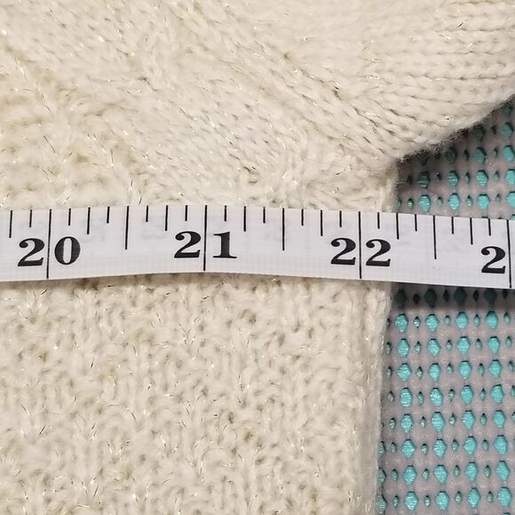 St. John’s Bay Beige Cream Gold Metallic Weave Crew Neck Cable Knit Sweater XL - Picture 5 of 9